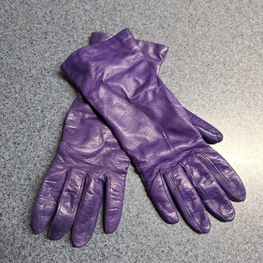 Italian Leather Gloves Lined with 100% Cashmere, Size 7.5, WPL9111